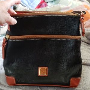 Pebble Grain Crossbody